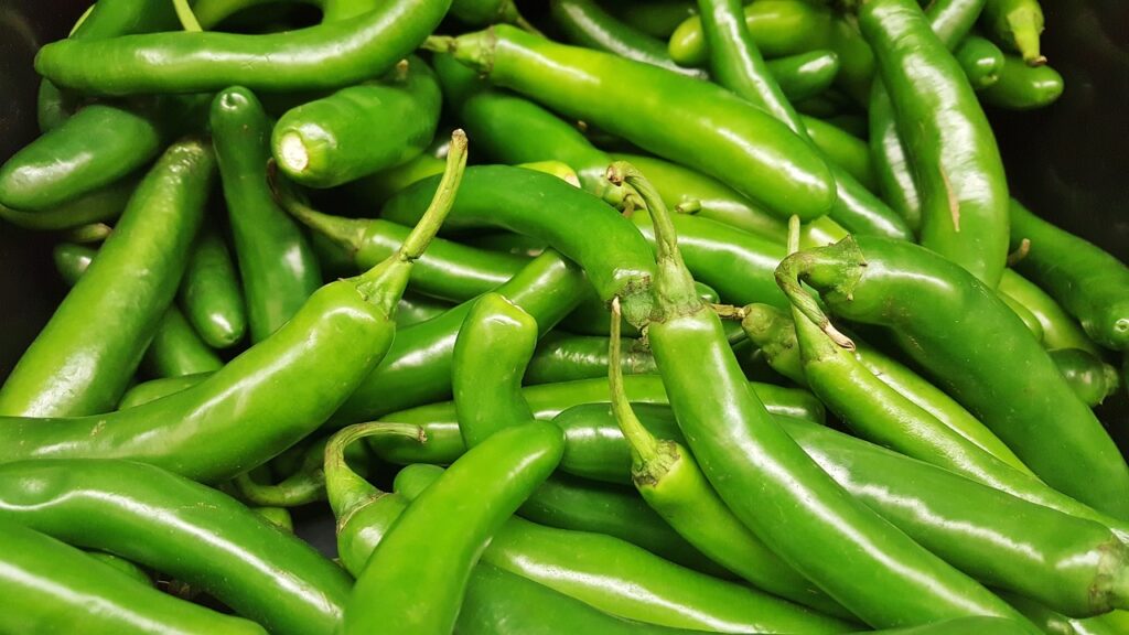 serrano peppers, peppers, chiles-1353233.jpg